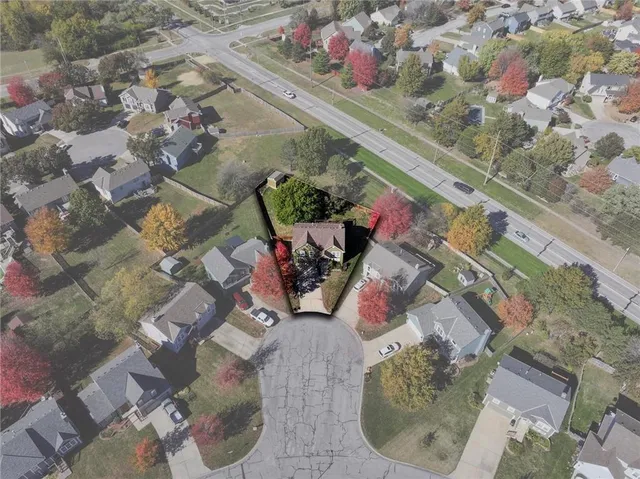 $370,000 | 980 West Elizabeth Street, Olathe, KS 66061