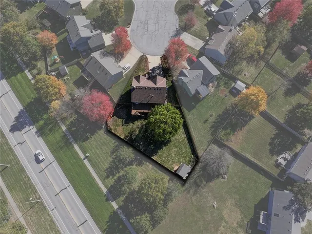 $370,000 | 980 West Elizabeth Street, Olathe, KS 66061