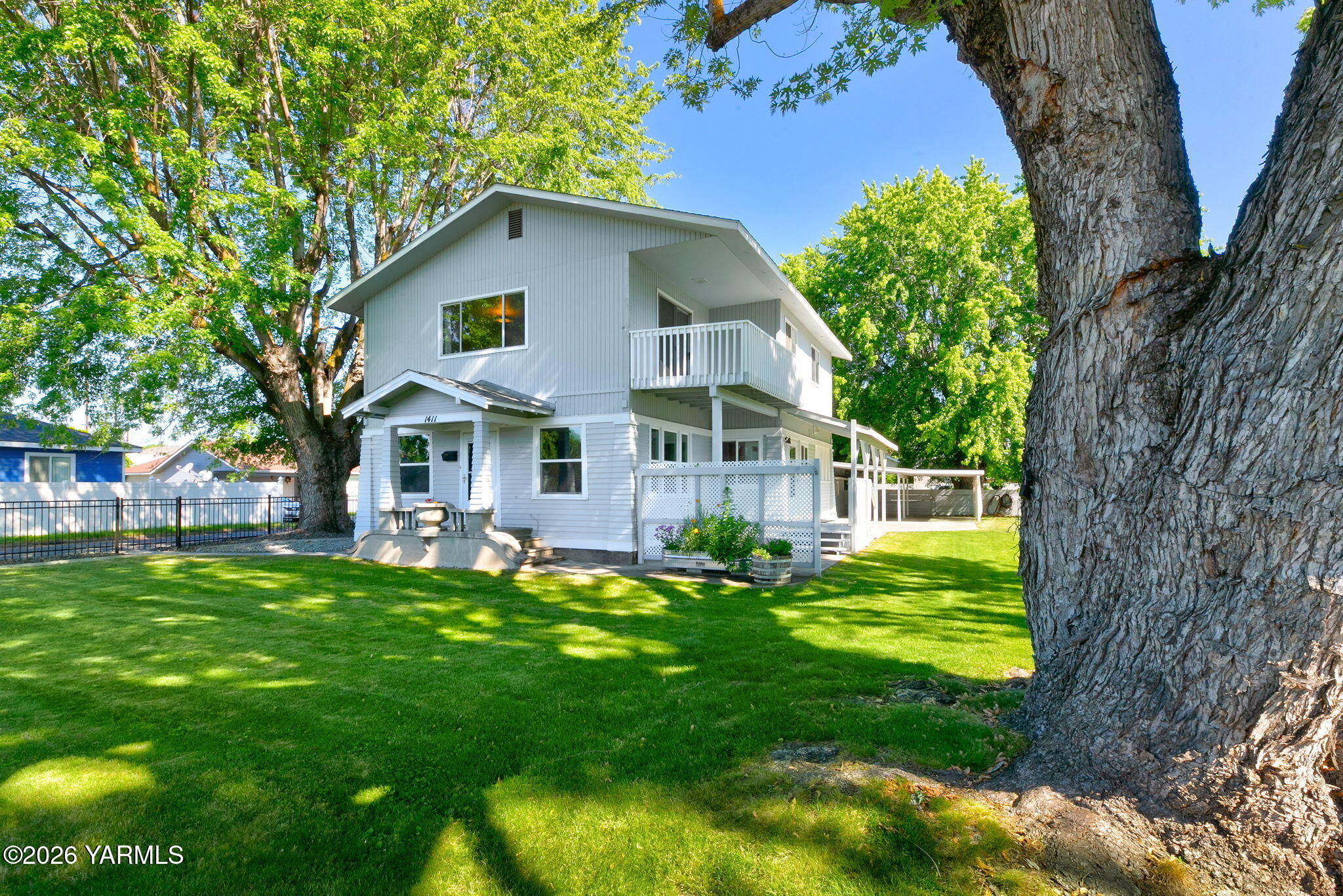 1411 West Viola Avenue Yakima, WA 98902 - Photo 2 of 33 Stelzer_260521_Viola_Yakima_02