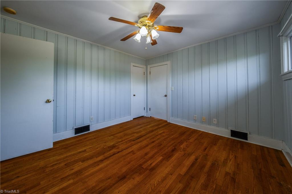 534 East King Street King, NC 27021 - Photo 11 of 39
