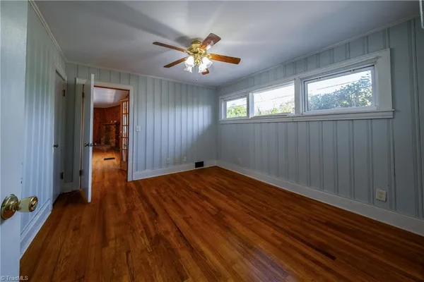 $319,900 | 534 East King Street, King, NC 27021