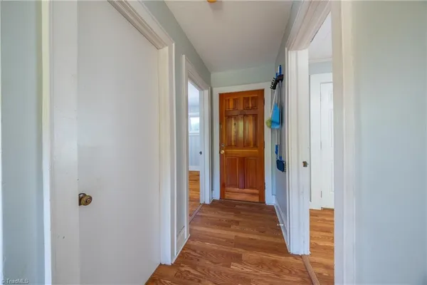 $319,900 | 534 East King Street, King, NC 27021