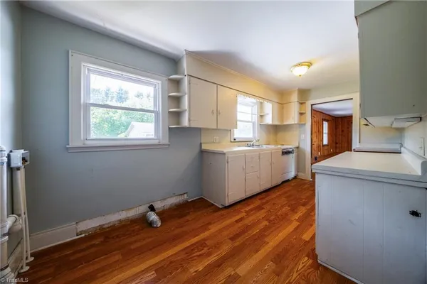$319,900 | 534 East King Street, King, NC 27021
