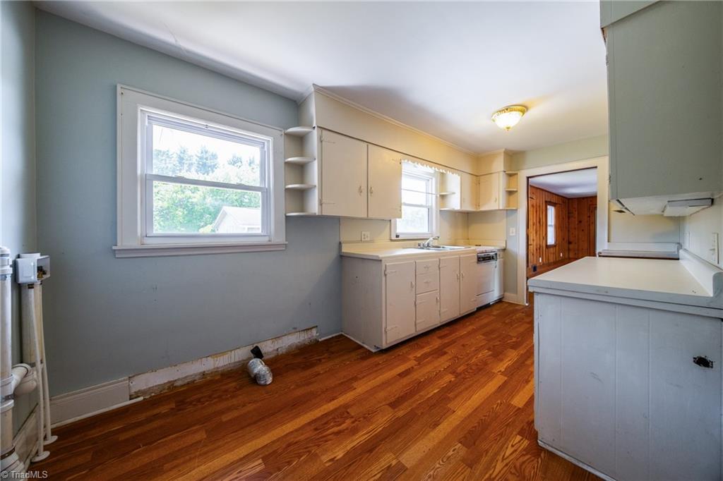 534 East King Street King, NC 27021 - Photo 20 of 39