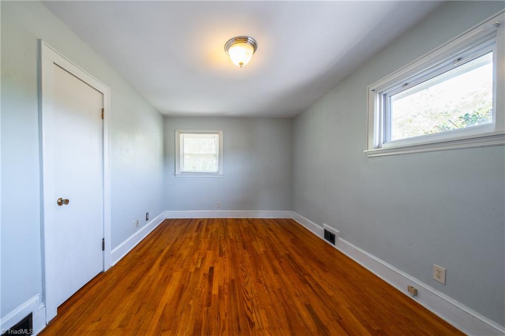 534 East King Street King, NC 27021 - Photo 25 of 39