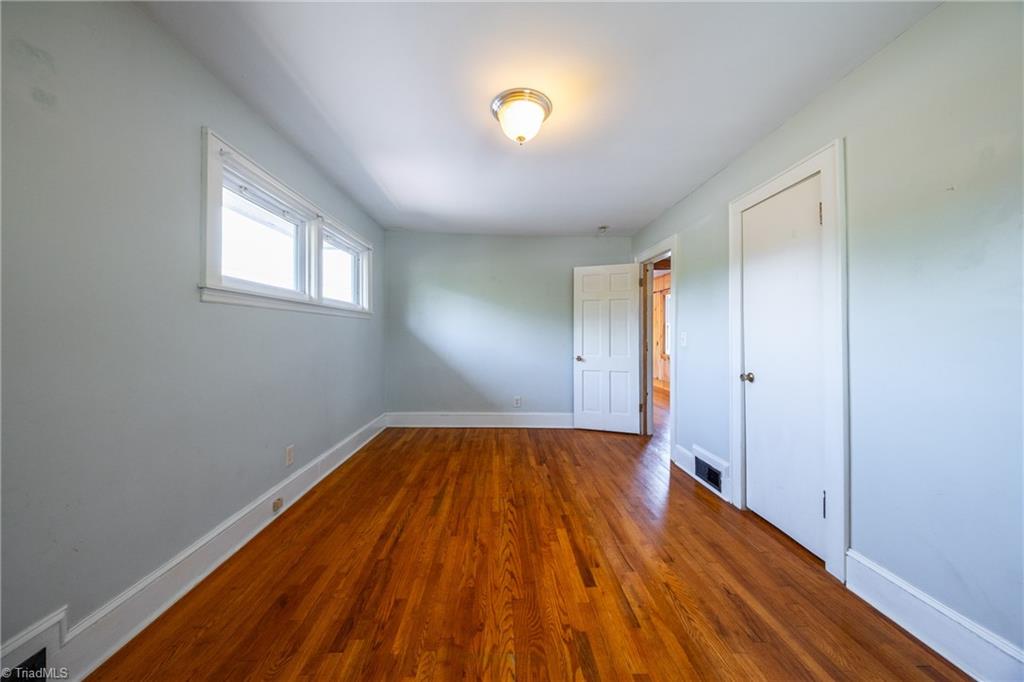534 East King Street King, NC 27021 - Photo 26 of 39