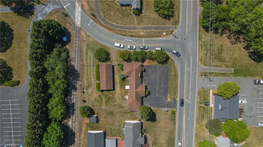 534 East King Street King, NC 27021 - Photo 36 of 39