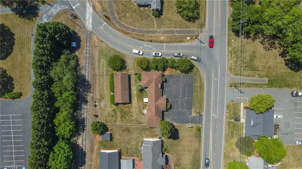 $319,900 | 534 East King Street, King, NC 27021