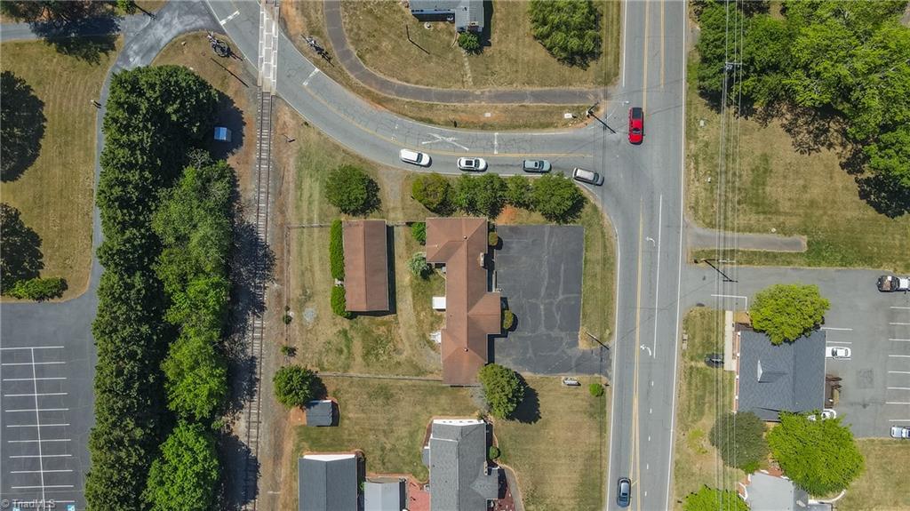 534 East King Street King, NC 27021 - Photo 37 of 39