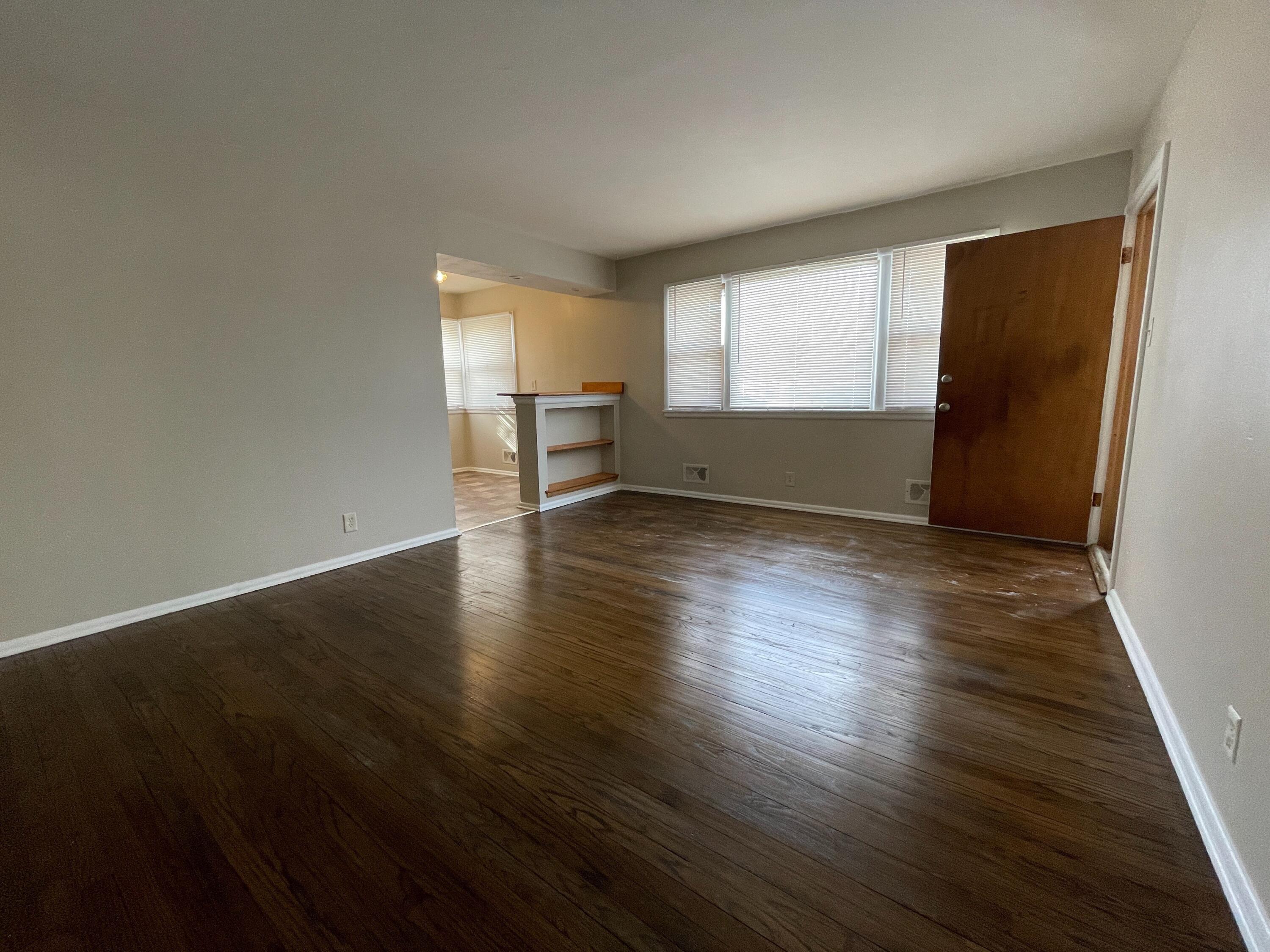5806 North 76th Street, Unit 2 Milwaukee, WI 53218 - Photo 3 of 12 Living Room