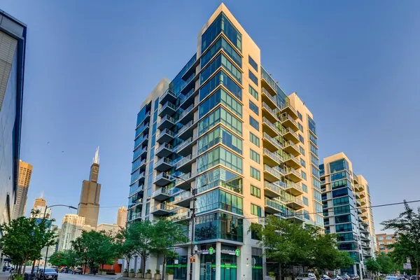 $2,800 | 123 South Green Street, Unit 1009B, Chicago, IL 60607