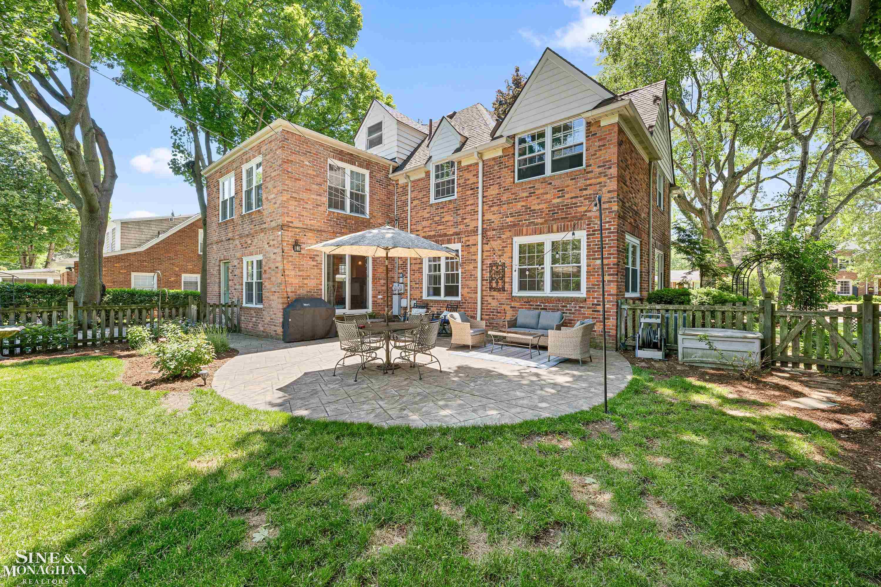 100 Roslyn Road Grosse Pointe Woods, MI 48236 - Photo 41 of 55