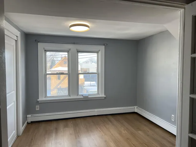 $1,900 | 571 Avenue A, Unit 4, Bayonne, NJ 07002