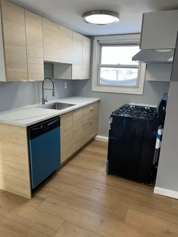 $1,900 | 571 Avenue A, Unit 4, Bayonne, NJ 07002