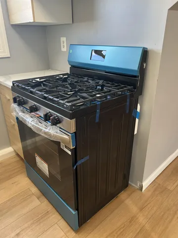 $1,900 | 571 Avenue A, Unit 4, Bayonne, NJ 07002