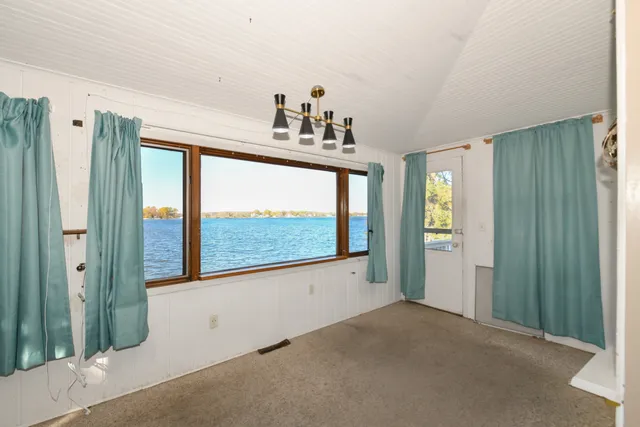 $689,000 | 6616 Heidelberg Circle, Waterford, WI 53185