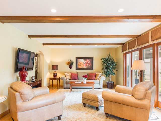 2607 Henthorn Road Columbus, OH 43221 - Photo 9 of 25