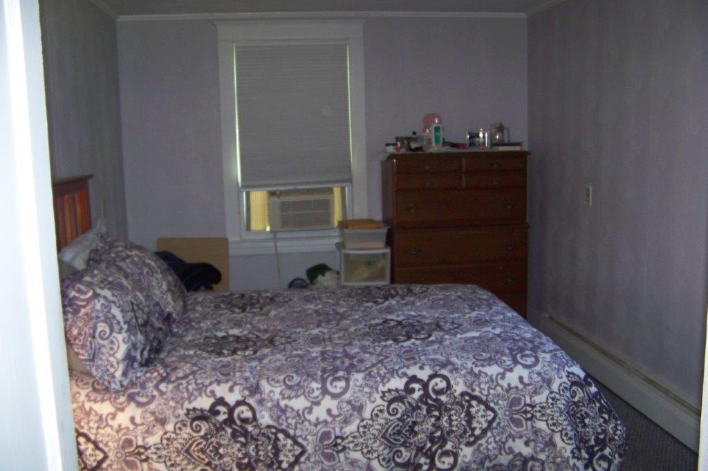 516 River Road Buxton, ME 04093 - Photo 22 of 34 1st floor Bedroom
