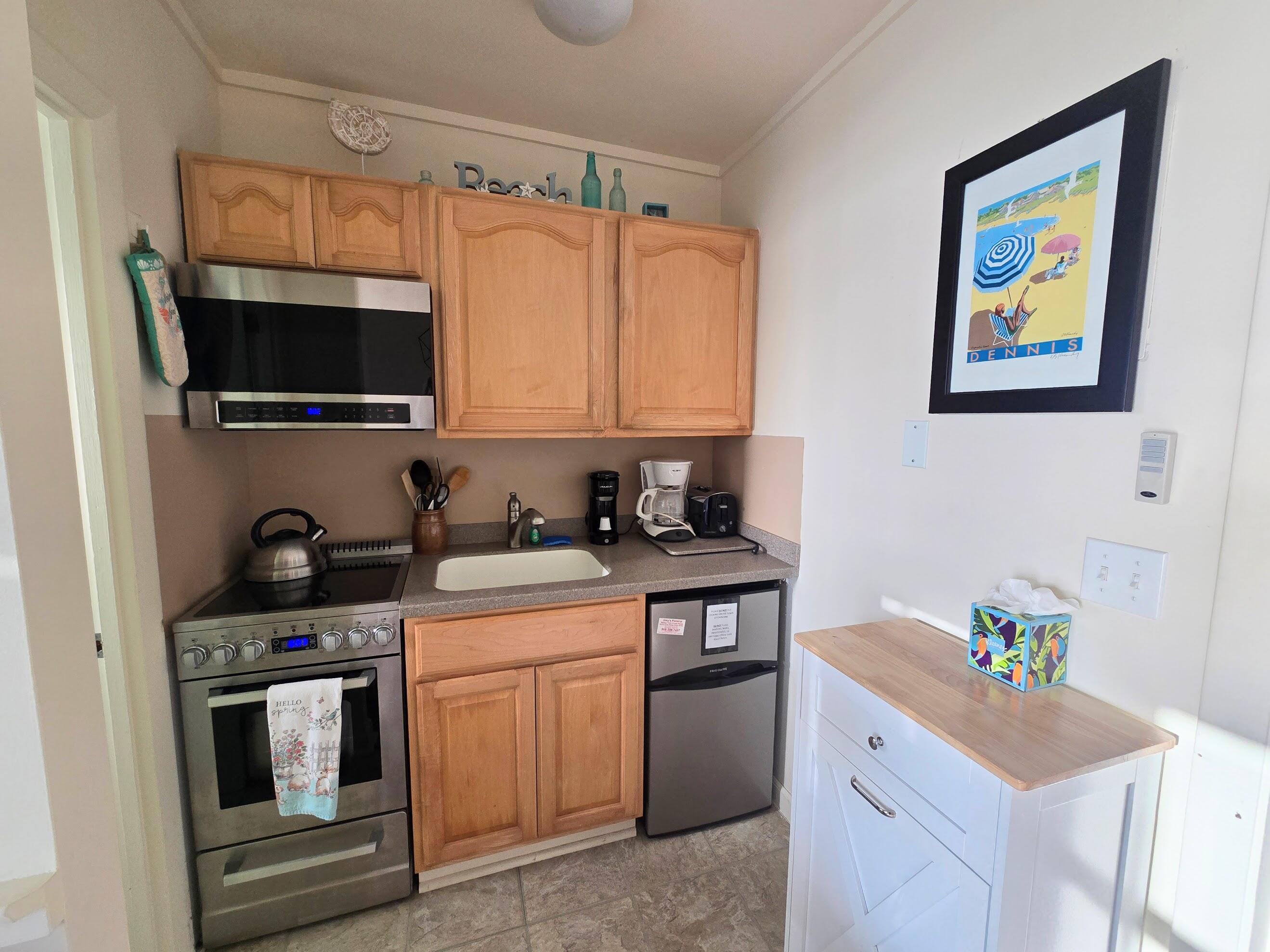113 Old Wharf Road, Unit 13 Dennis Port, MA 02639 - Photo 5 of 22 20250408_180125