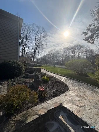 $2,300 | 1620 North Peters Lane, Stratford, CT 06614