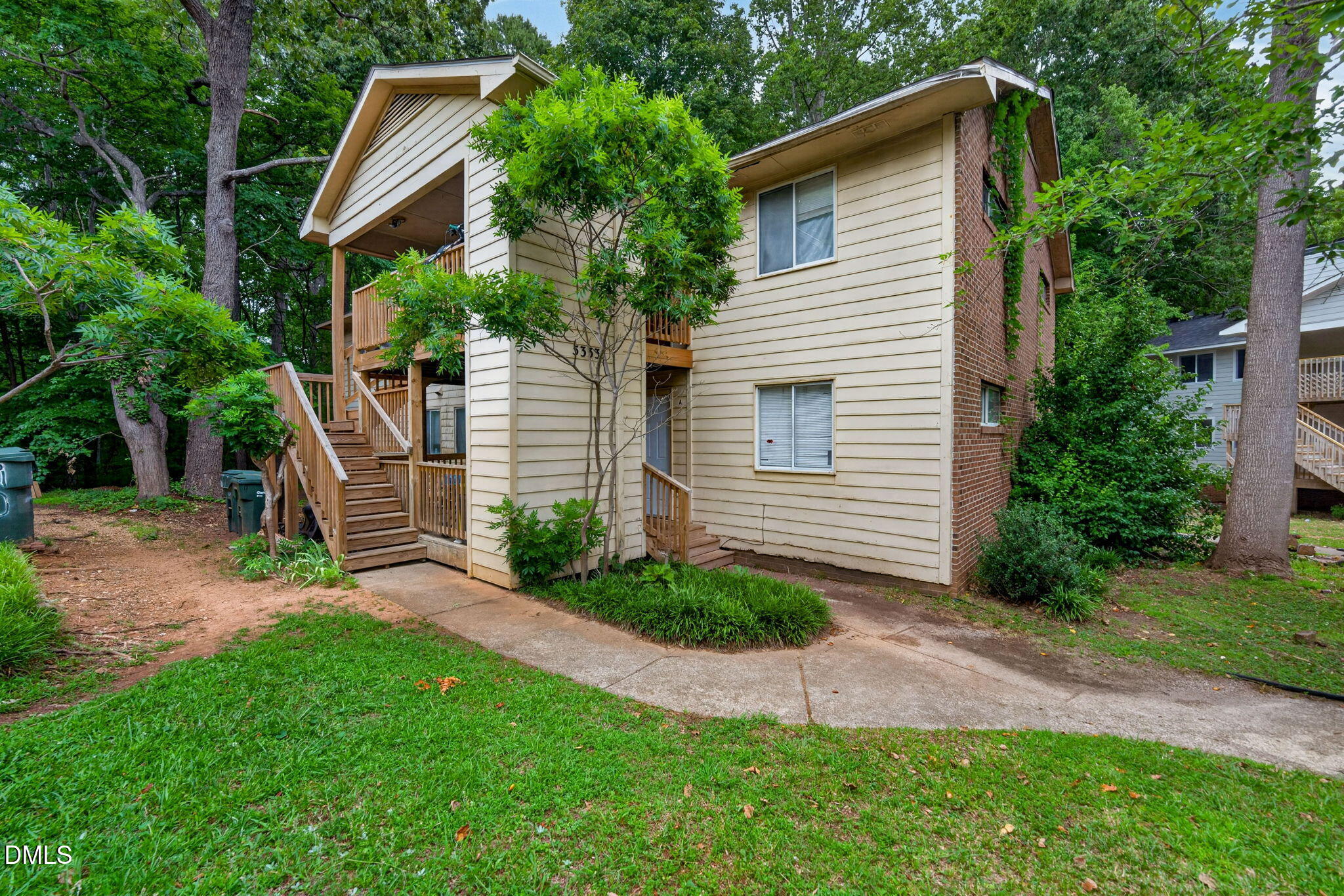 5333 Wayne Street Raleigh, NC 27606 - Photo 5 of 16 4-web-or-mls-5333 Wayne Street - 4