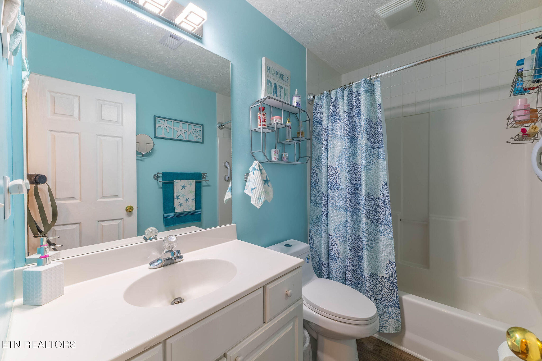 529 Pebble Creek Road Knoxville, TN 37918 - Photo 14 of 26 Bath