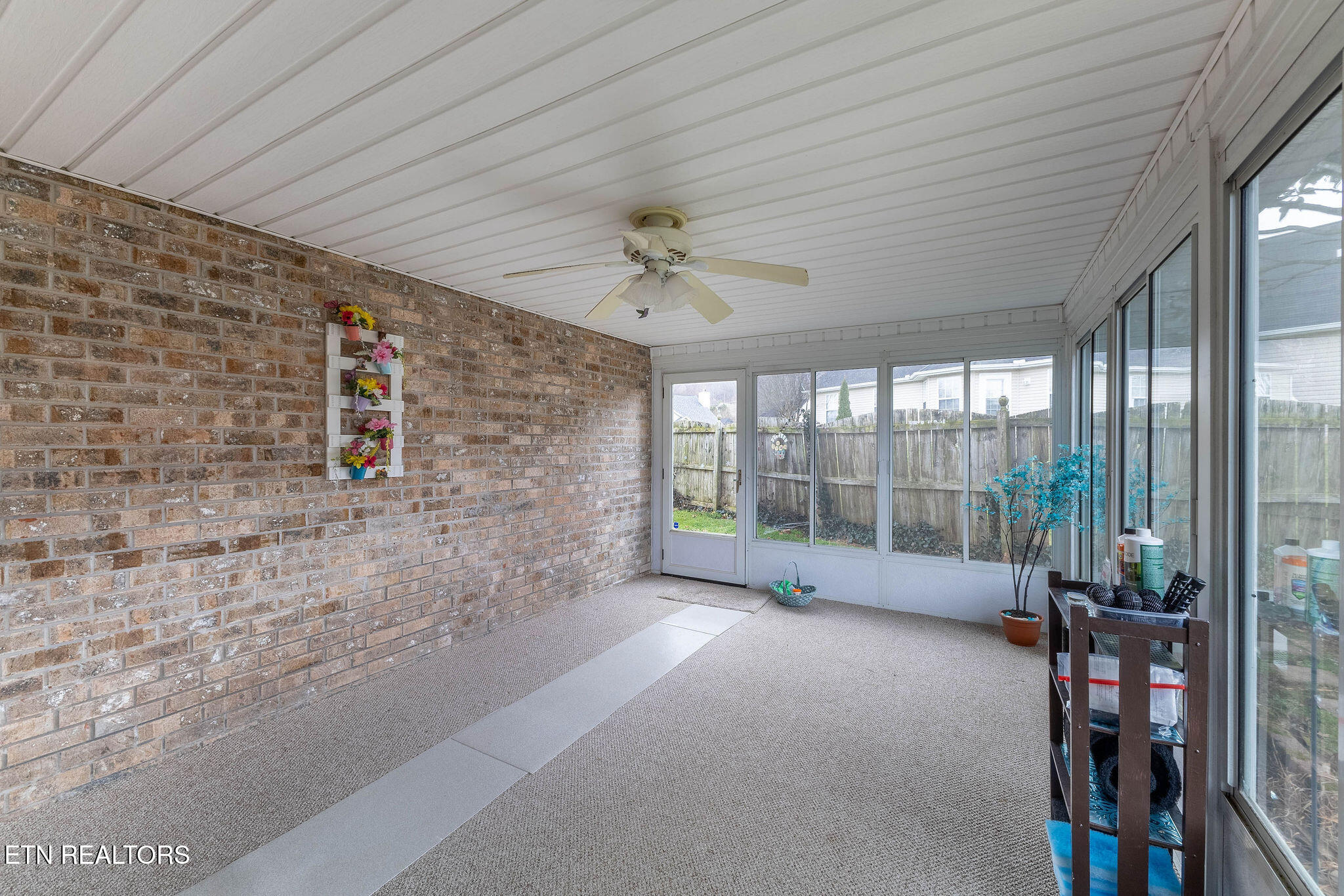 529 Pebble Creek Road Knoxville, TN 37918 - Photo 23 of 26 Sunroom