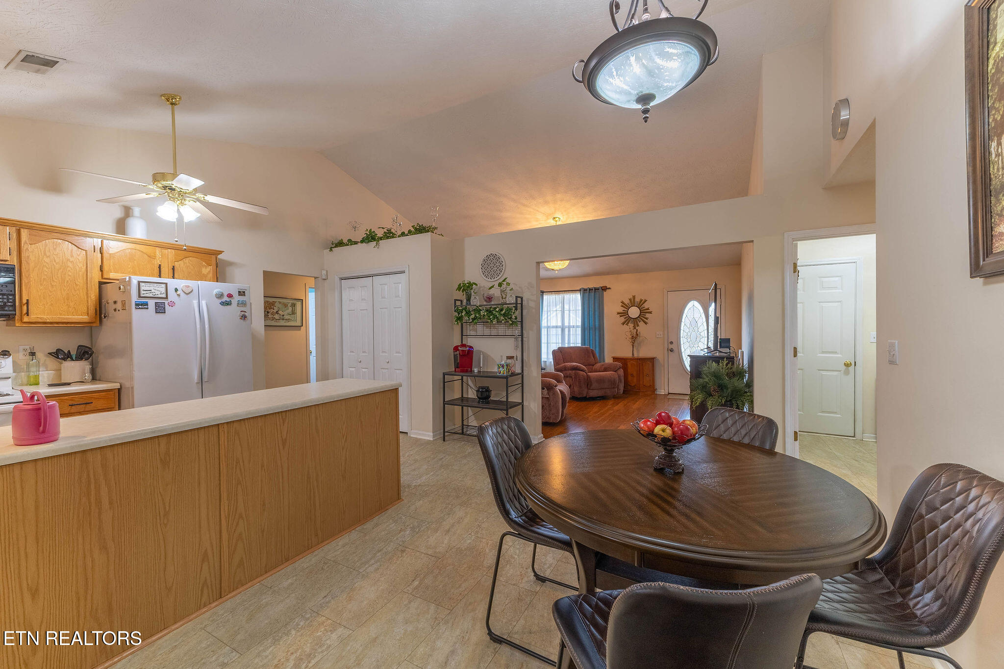 529 Pebble Creek Road Knoxville, TN 37918 - Photo 8 of 26 Dining Area