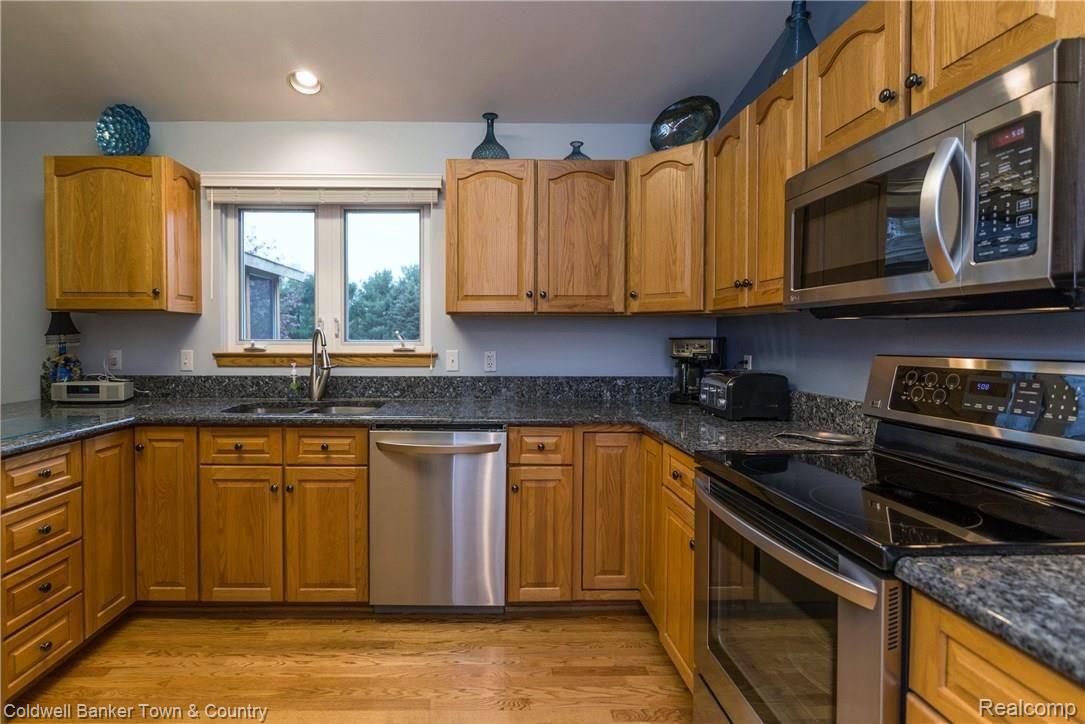 10095 White Road Linden, MI 48451 - Photo 18 of 64 AUG_6025.jpg