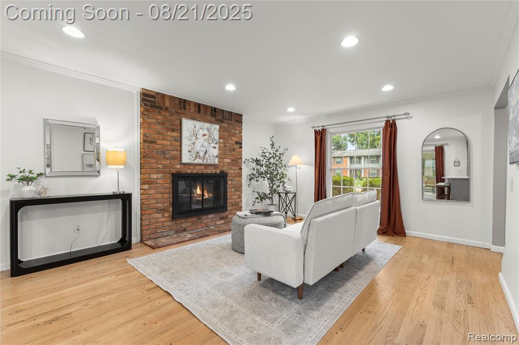 31472 Sunset Drive Beverly Hills, MI 48025 - Photo 5 of 50
