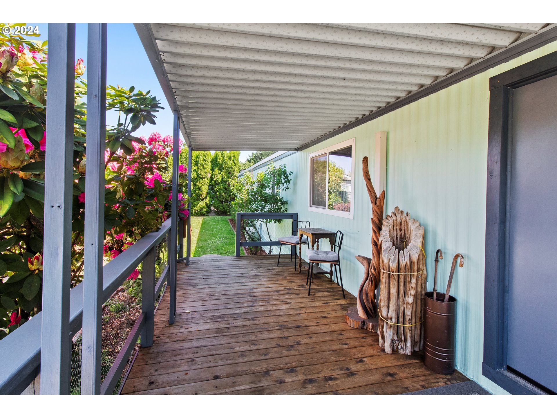 1400 Candlelight Drive, Unit 185 Eugene, OR 97402 - Photo 15 of 46 a view of an outdoor space with a patio