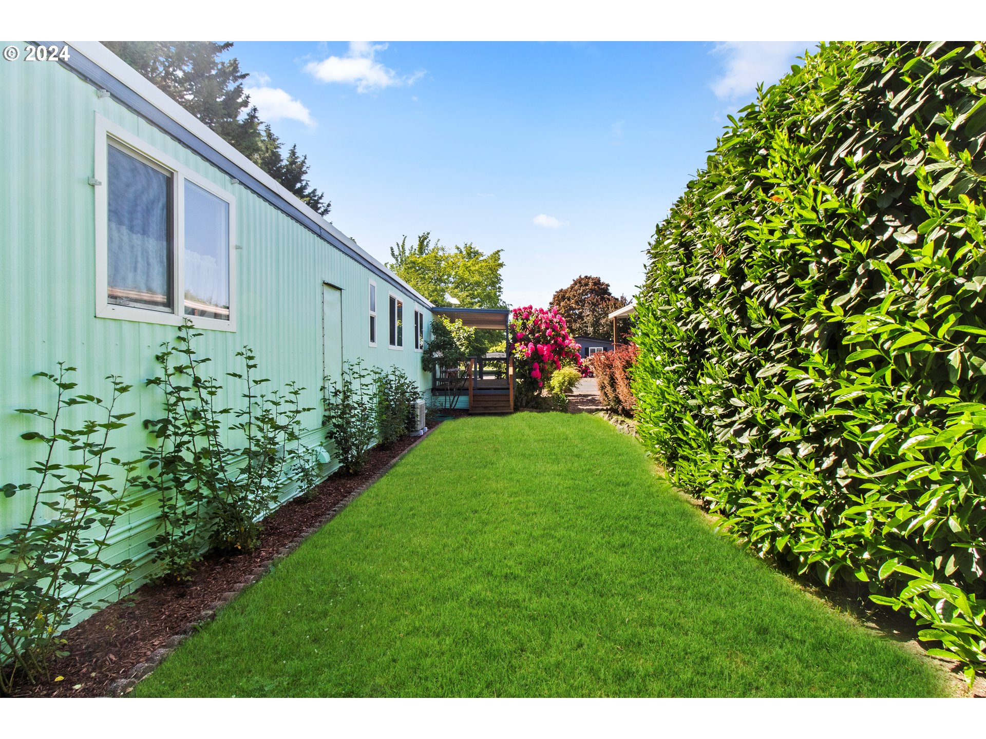 1400 Candlelight Drive, Unit 185 Eugene, OR 97402 - Photo 8 of 46 Exterior