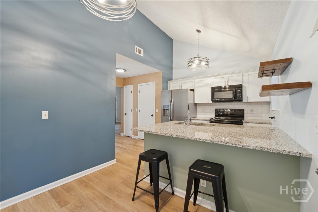 7206 Garfield Street Savannah, GA 31406 - Photo 15 of 30 Kitchen dining area