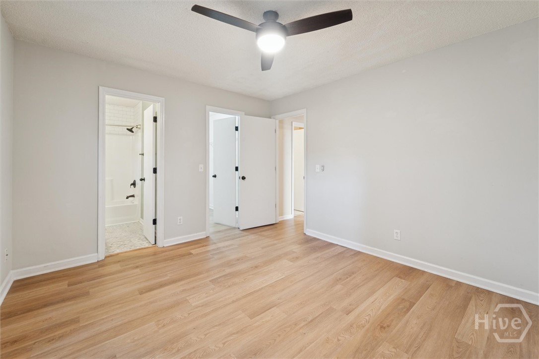 7206 Garfield Street Savannah, GA 31406 - Photo 17 of 30 Primary suite large enough for king bed