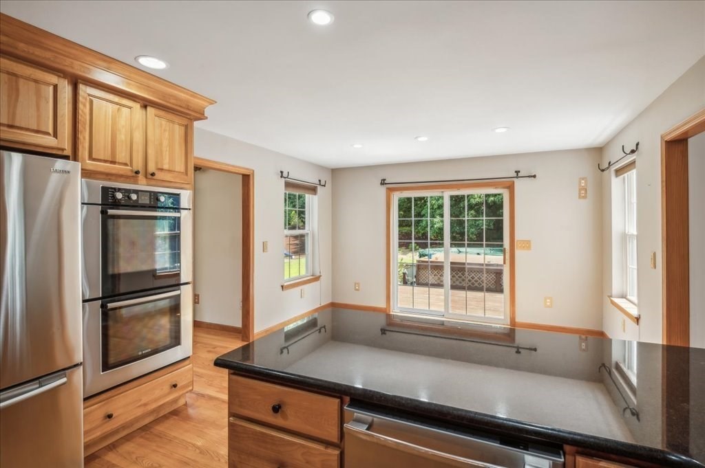 77 Cheryl Circle Belchertown, MA 01007 - Photo 15 of 40