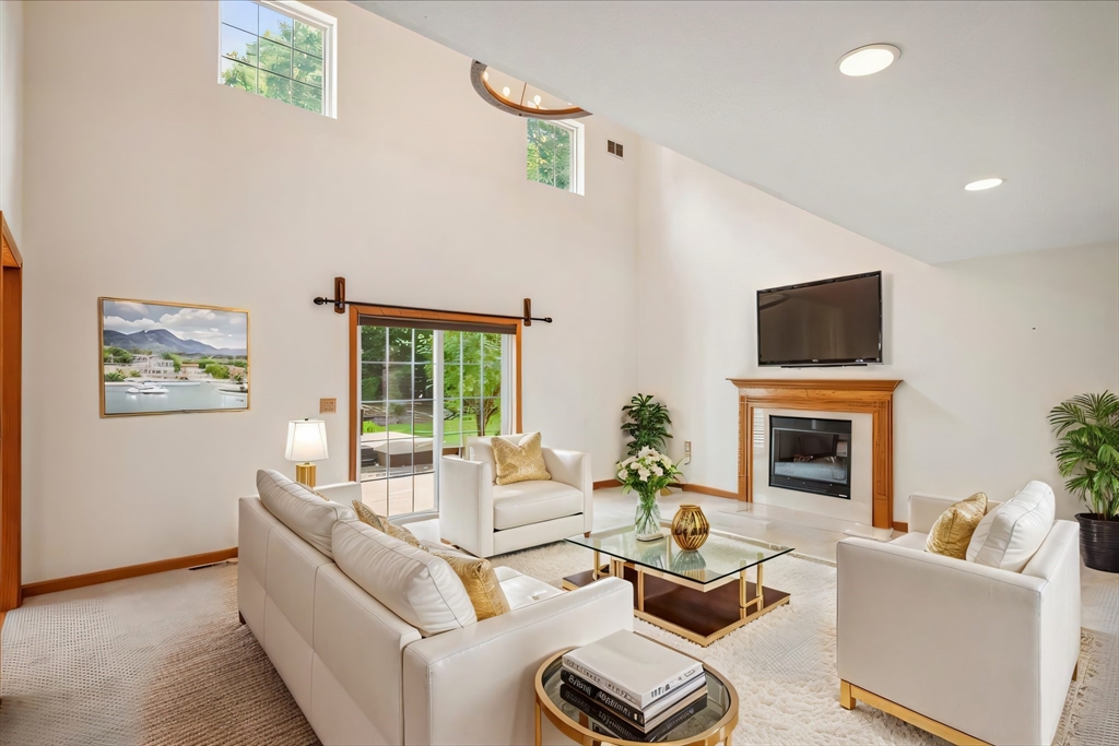 77 Cheryl Circle Belchertown, MA 01007 - Photo 10 of 40