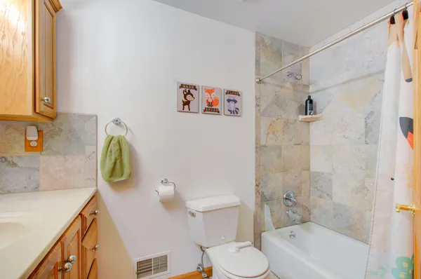 $395,000 | 5933 Salabelle Street, Jackson, MI 49201