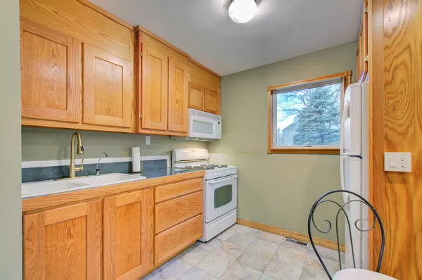 $395,000 | 5933 Salabelle Street, Jackson, MI 49201