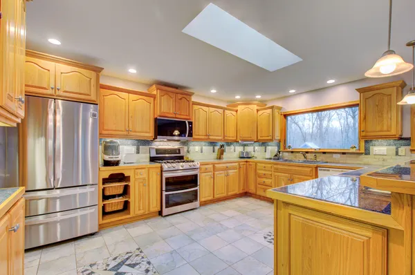 $395,000 | 5933 Salabelle Street, Jackson, MI 49201