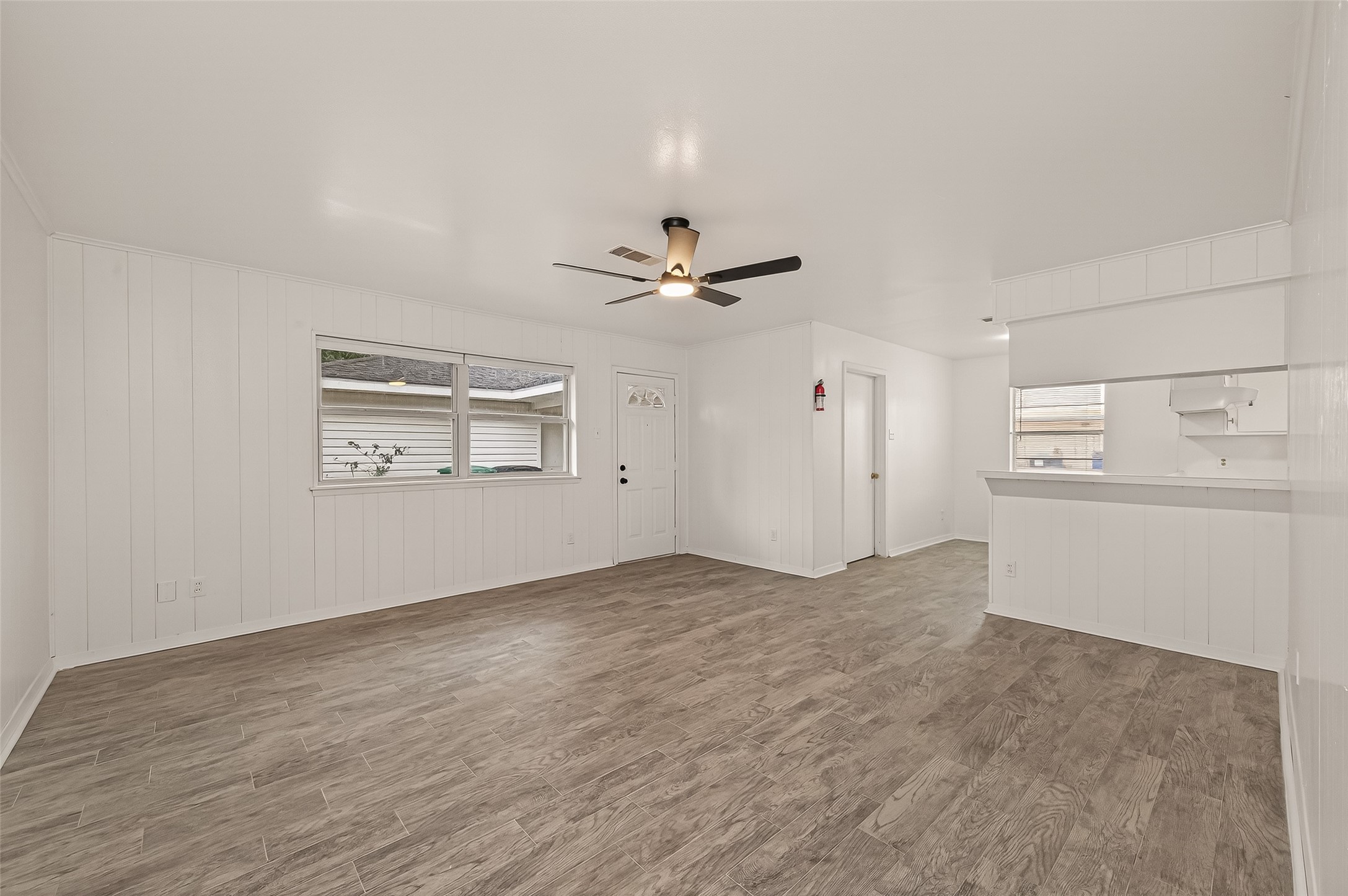 5615 Beechnut Street Houston, TX 77096 - Photo 16 of 50