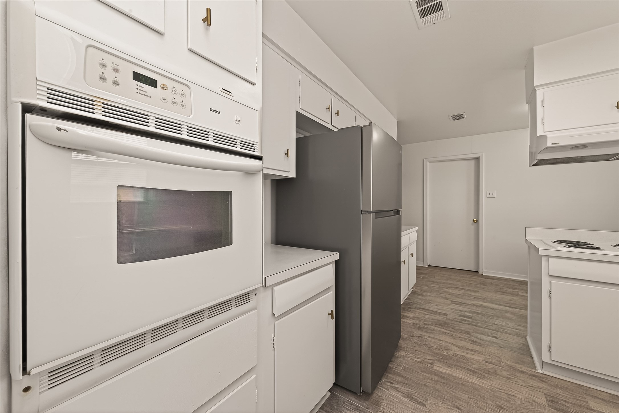 5615 Beechnut Street Houston, TX 77096 - Photo 23 of 50