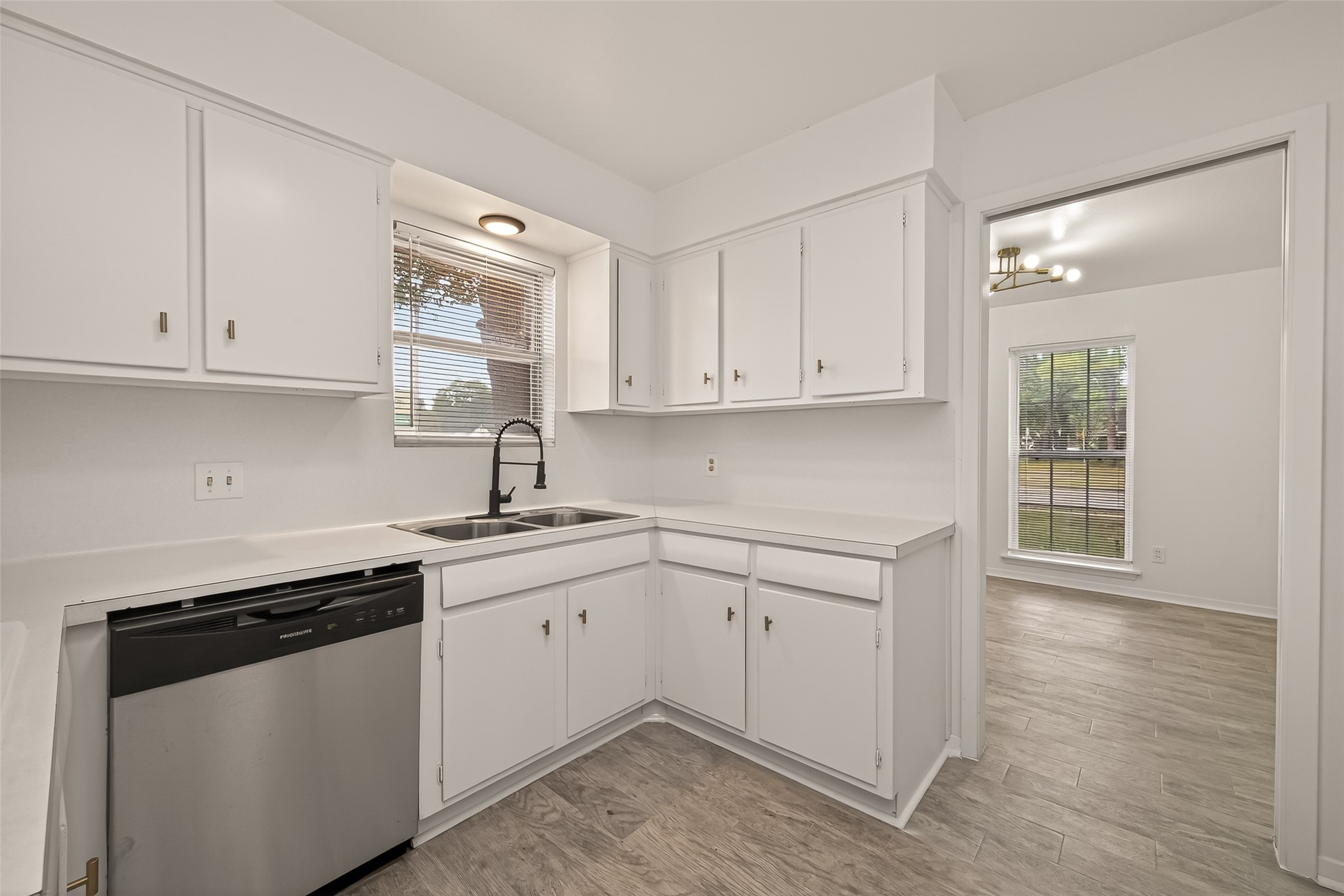 5615 Beechnut Street Houston, TX 77096 - Photo 25 of 50