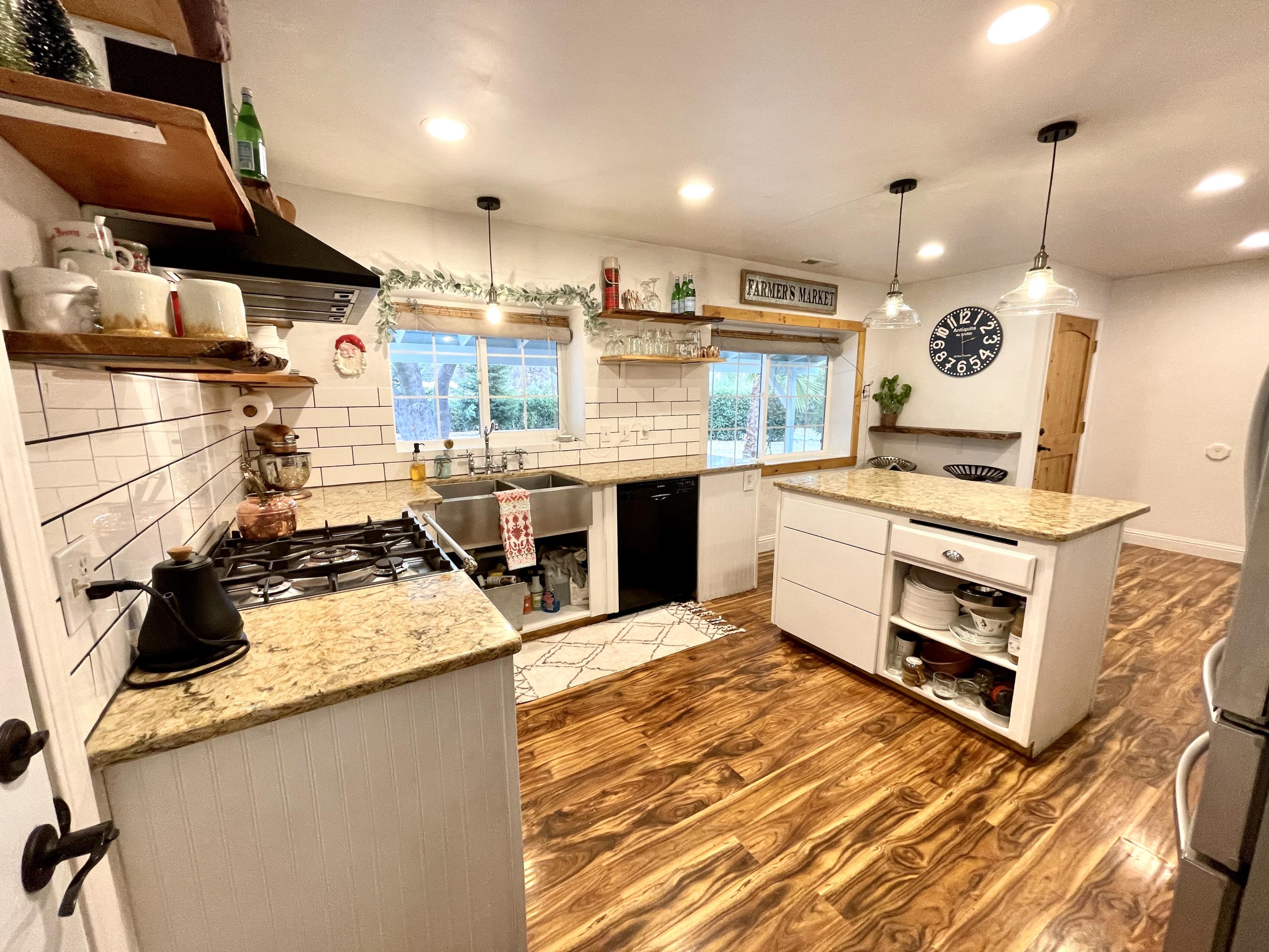 5022 Smokey Road Anderson, CA 96007 - Photo 2 of 35 10543628-6505-43F7-9C1F-2788BCAC386E