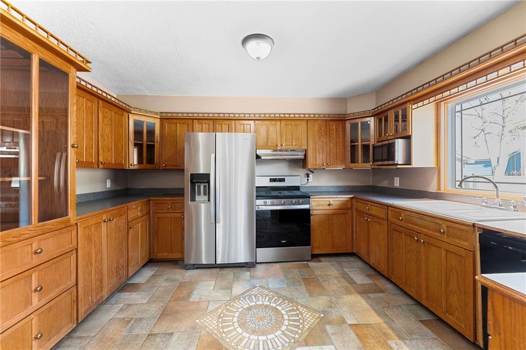 2106 Rhode Island Street Lawrence, KS 66046 - Photo 14 of 42