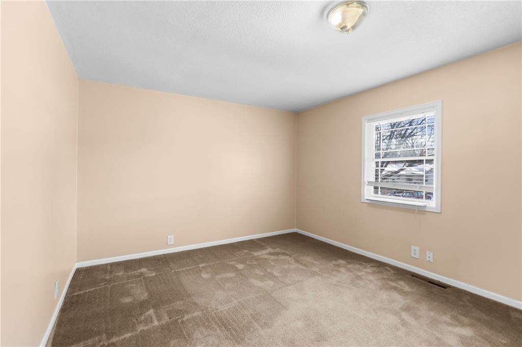 2106 Rhode Island Street Lawrence, KS 66046 - Photo 21 of 42