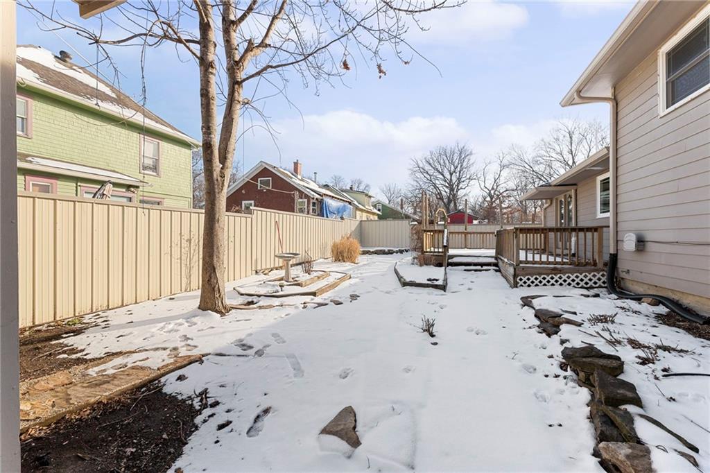 2106 Rhode Island Street Lawrence, KS 66046 - Photo 39 of 42