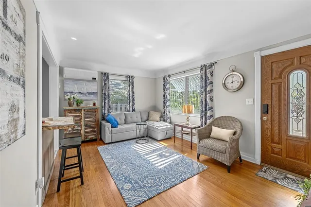 $2,450 | 4921 24th Avenue South, Gulfport, FL 33707