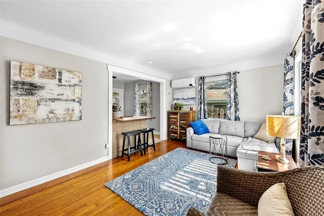 $2,450 | 4921 24th Avenue South, Gulfport, FL 33707