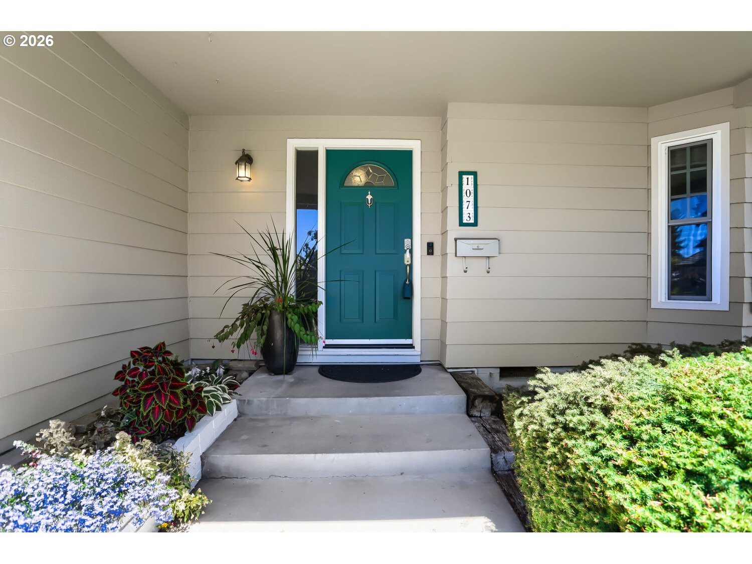 1073 Rafael Avenue North Keizer, OR 97303 - Photo 3 of 32