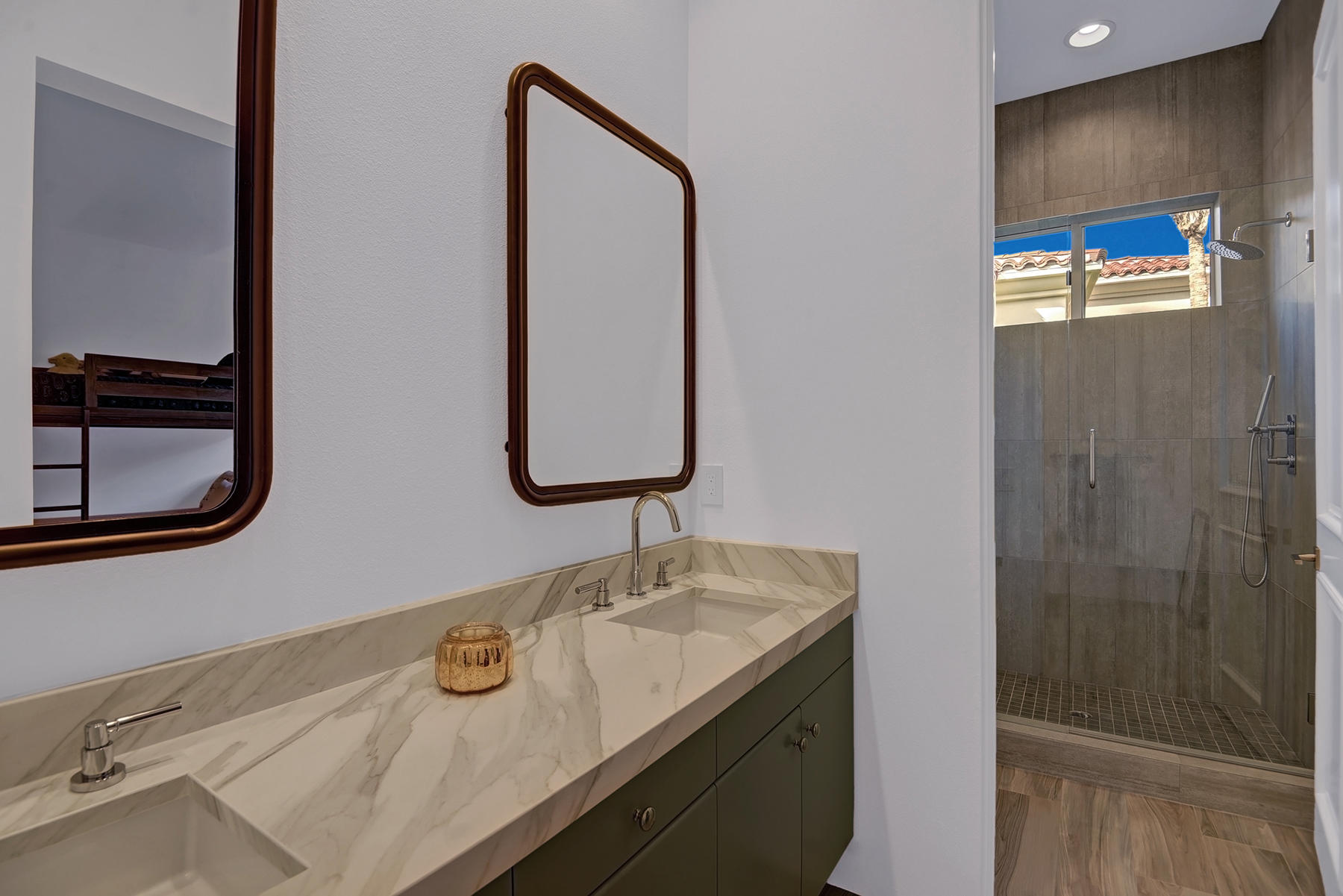 79593 Pomo La Quinta, CA 92253 - Photo 34 of 39 GUEST BATHROOM #2